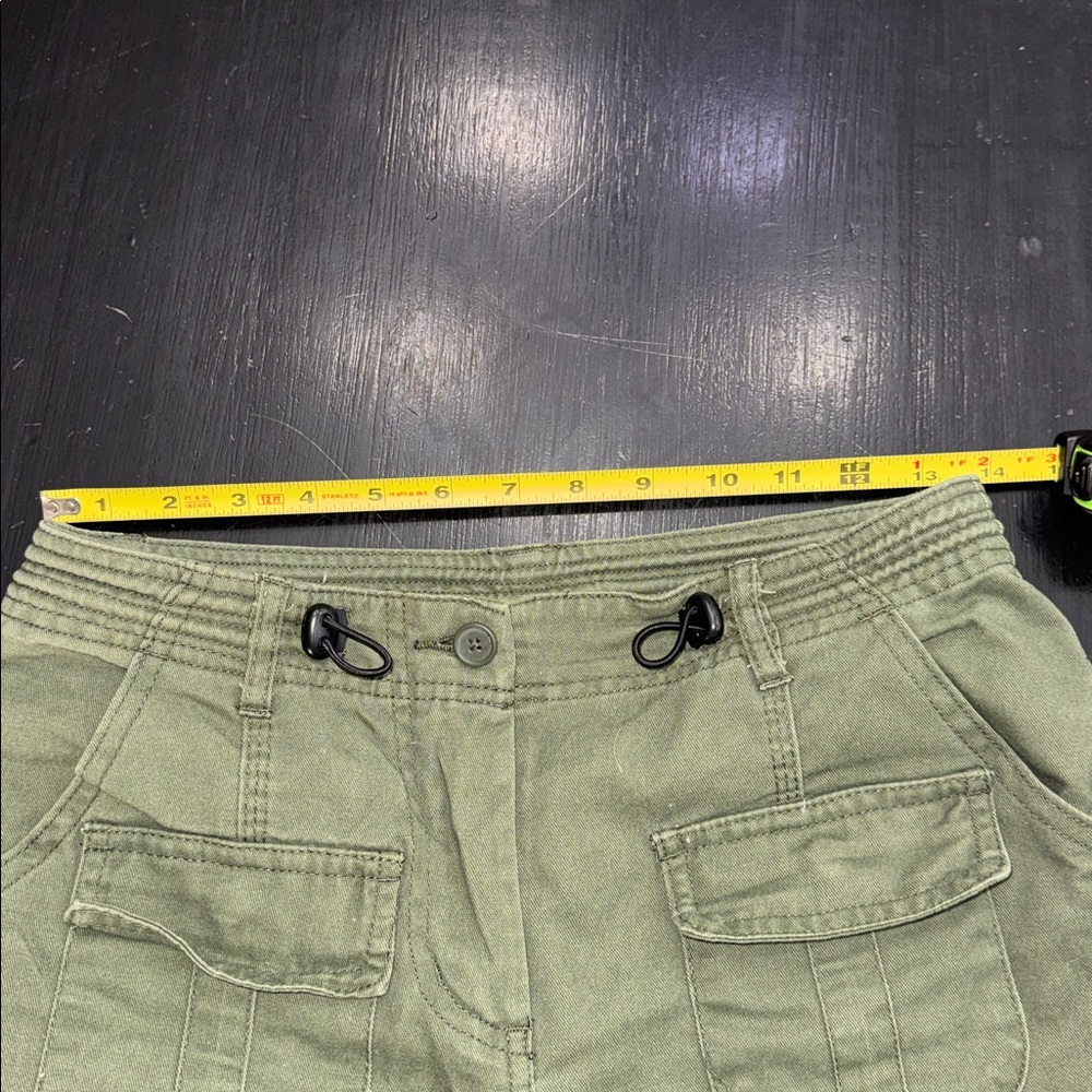 brandy melville. army green cargo style pants. one size. great used condition. - Picture 7 of 10